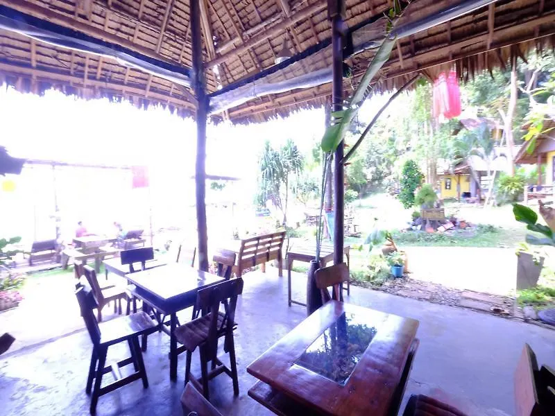 Baan Phu Lae Bungalows Ko Lanta Thailand