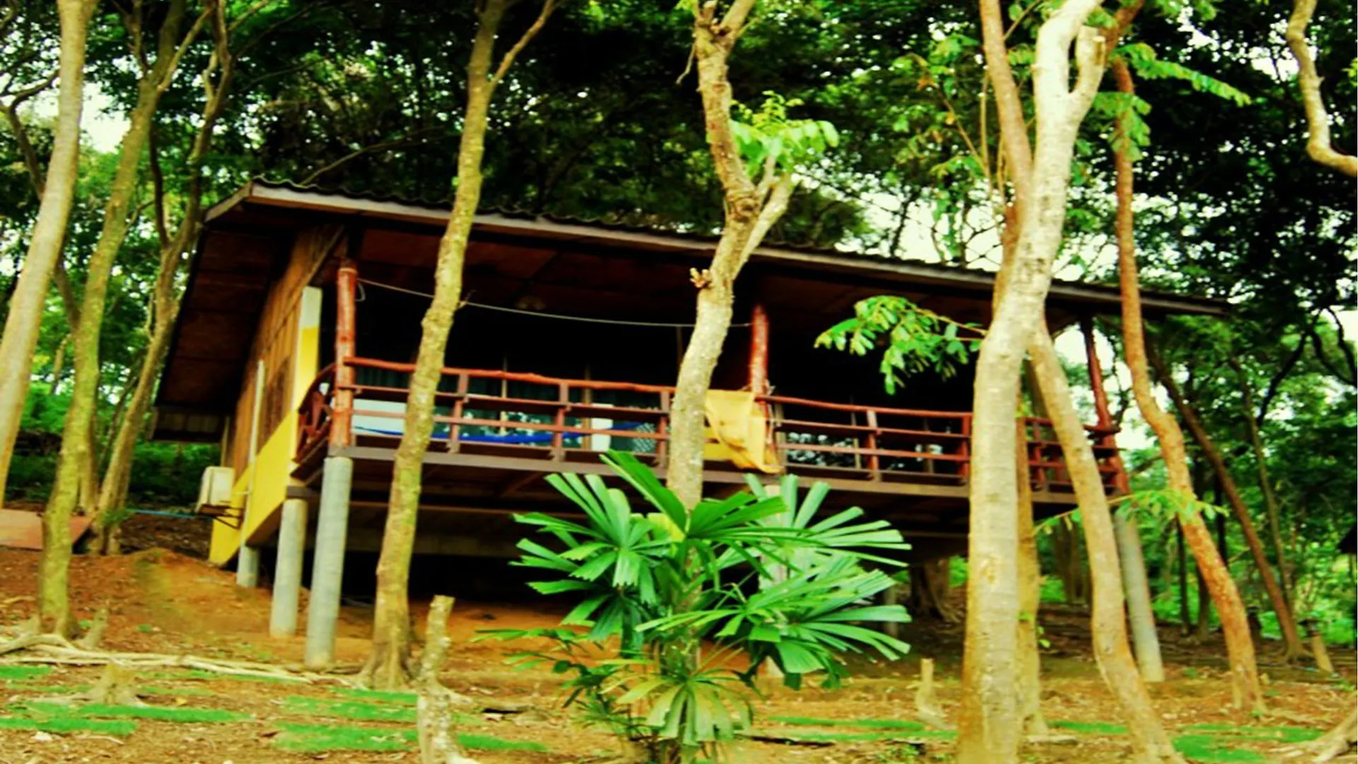 Baan Phu Lae Bungalows contacts