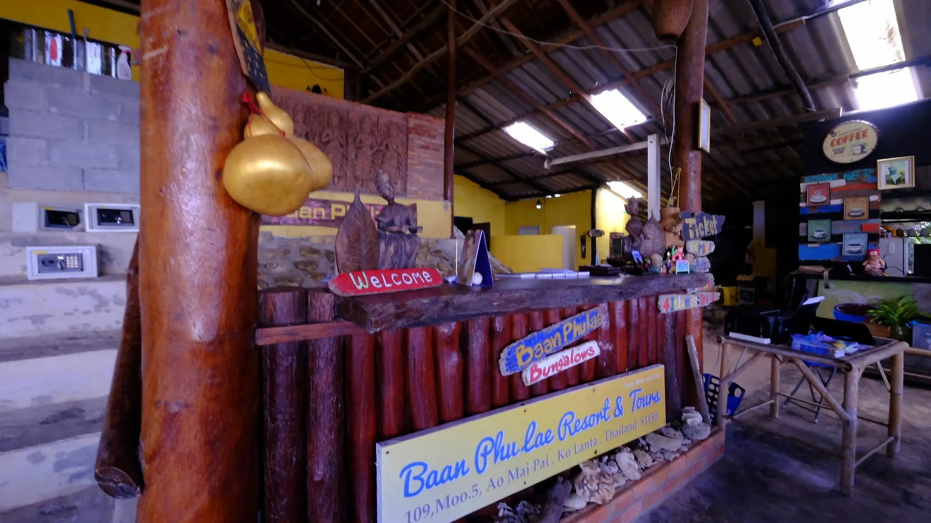 Baan Phu Lae Bungalows Koh Lanta Thailand
